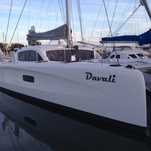 davali on bow
